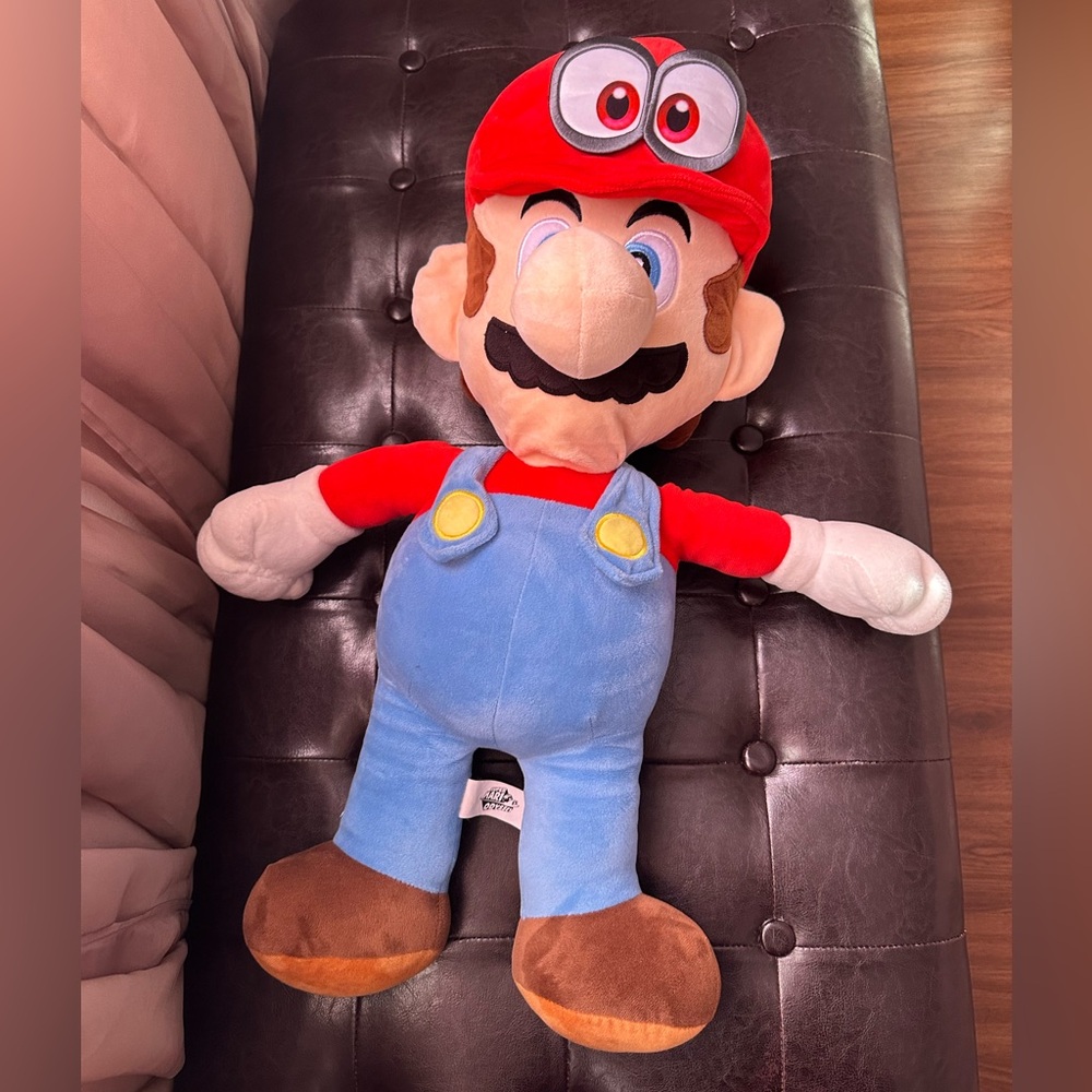 SUPER MARIO 24" MARIO ODYSSEY PLUSH TOY - Picture 2 of 7